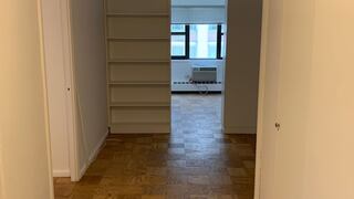 1-Bedroom at Ambassador East (Manhattan)