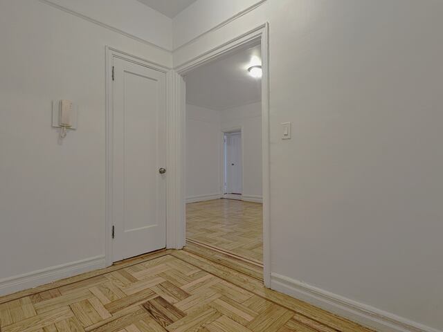 1-Bedroom at 165 Pinehurst Avenue