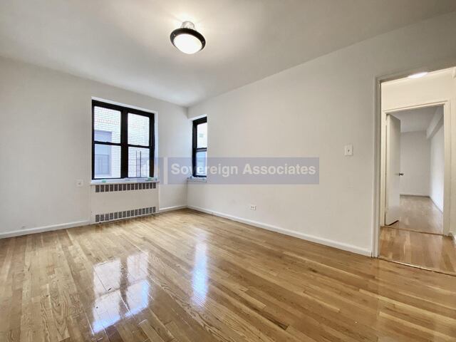 2-Bedroom at 700 Fort Washington Avenue