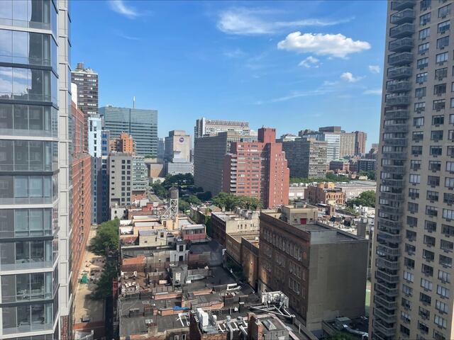 1-Bedroom at Murray Hill Manor
