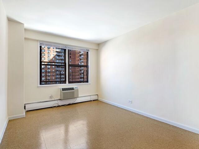 2-Bedroom at LeFrak City: Rome