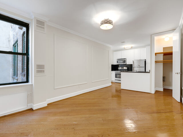 3-Bedroom at 226 East 70th Street