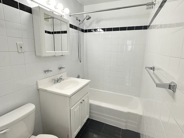 Studio at Lexington Towers