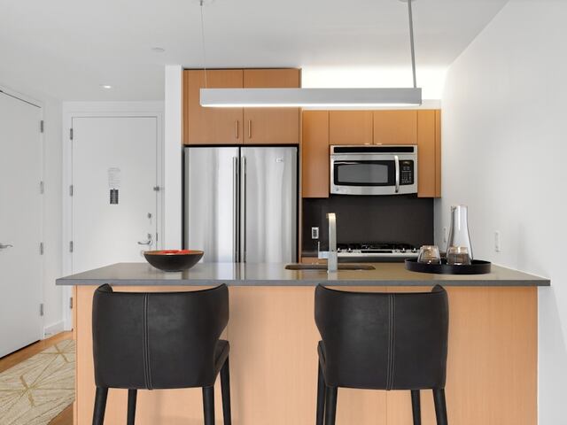 1-Bedroom at New York by Gehry