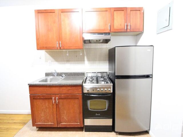 2-Bedroom at 332 East 95th Street