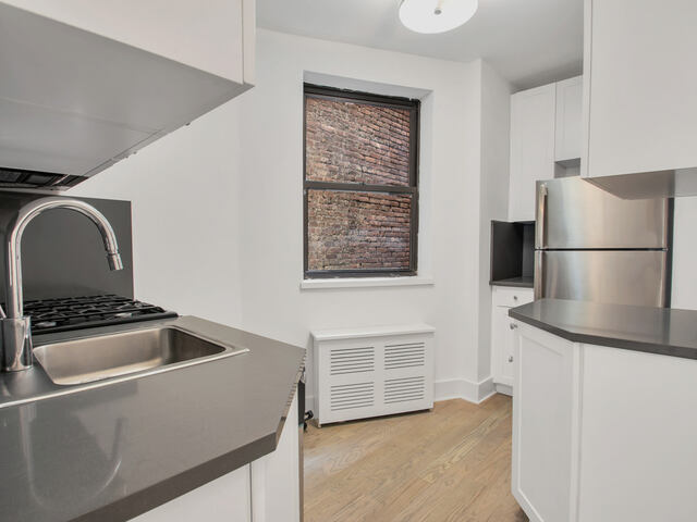 1-Bedroom at 414 West 49th Street
