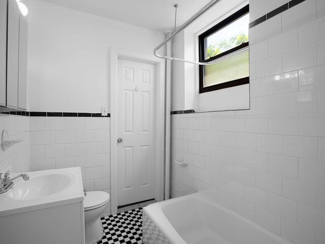 1-Bedroom at 30 Greenwich Avenue
