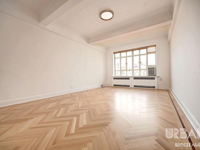 3-Bedroom at 10 West 74th Street