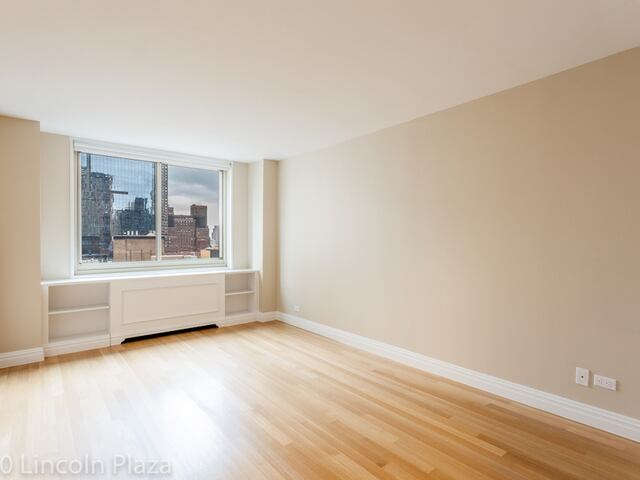 1-Bedroom at 30 Lincoln Plaza