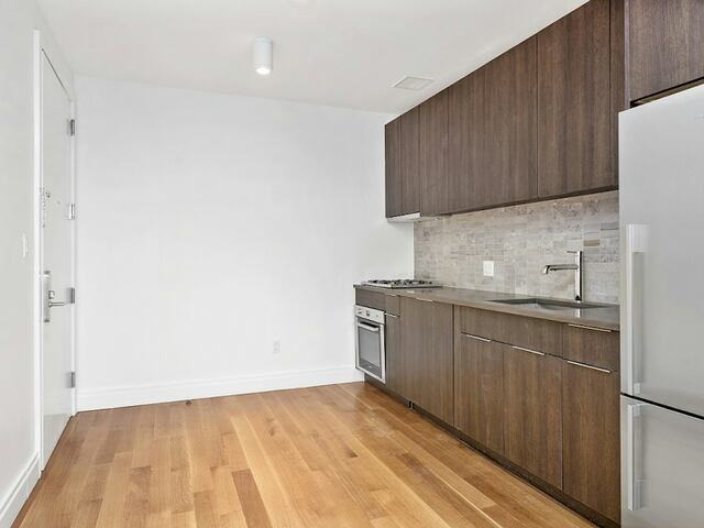 2-Bedroom at 1329 Myrtle Avenue