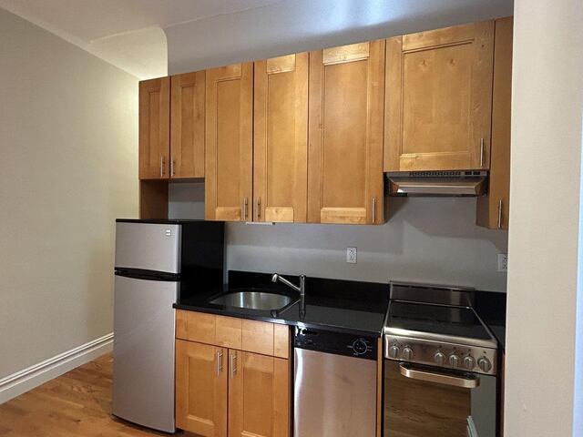 Studio at 318 West 106th Street