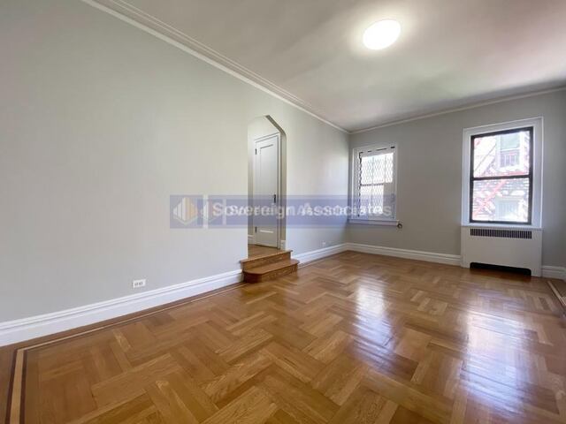 Studio at 567 Fort Washington Avenue