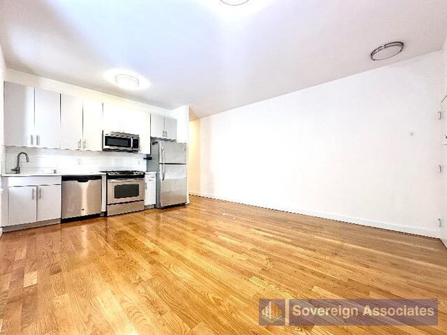 3-Bedroom at The Westbourne : 609 West 137th