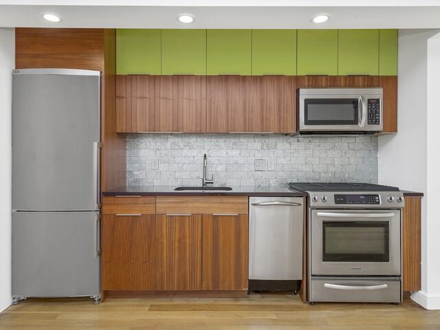 Studio at 101 Bedford Avenue