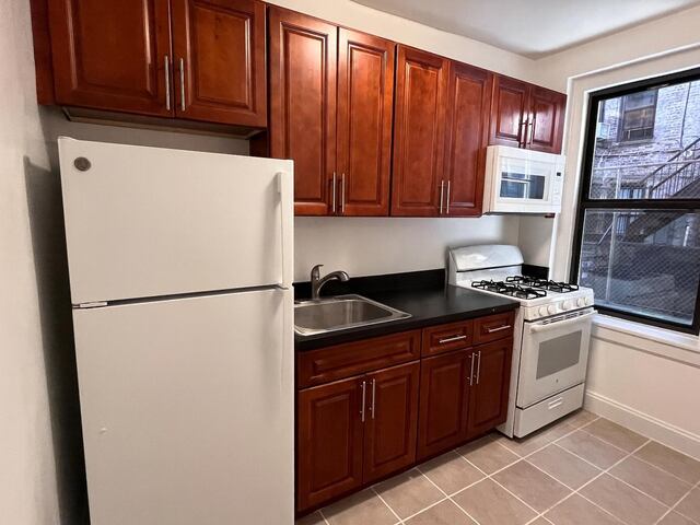 1-Bedroom at 567 Fort Washington Avenue