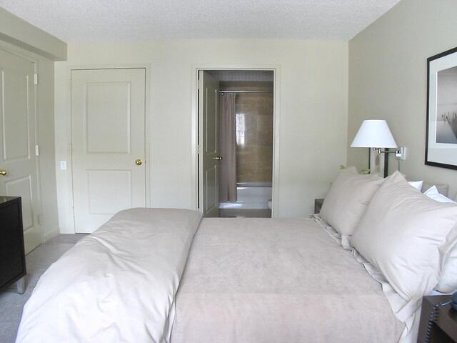 2-Bedroom at Hampton Court