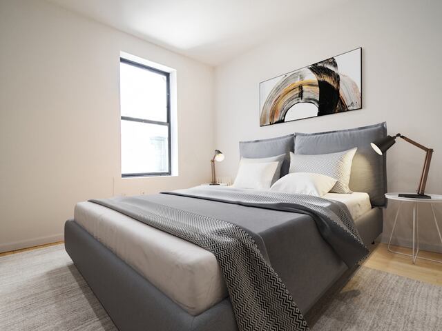 4-Bedroom at 3620 Broadway