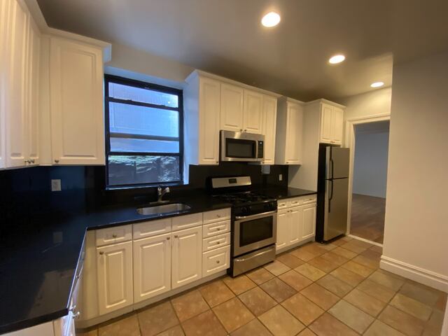 4-Bedroom at 412 Cathedral Parkway