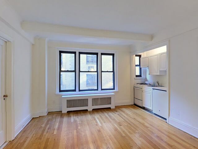 Studio at 404 East 55th Street