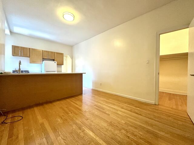 1-Bedroom at 12 Pinehurst Avenue