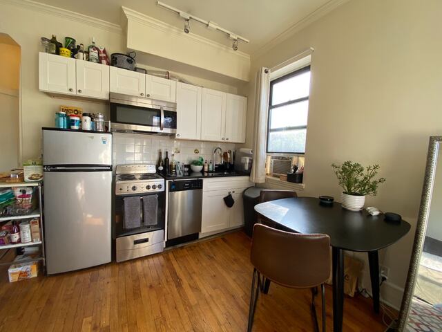 Studio at 364 West 19th Street