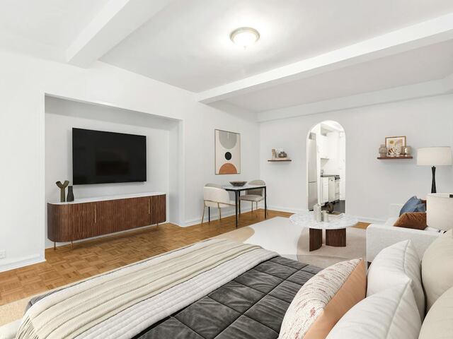 Studio at The Beaux Arts: 307 East 44th