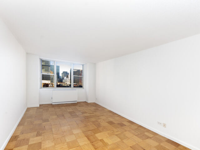 1-Bedroom at Murray Hill Manor