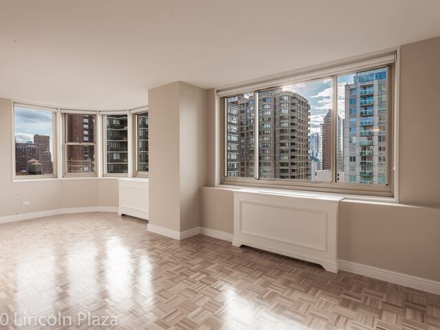 2-Bedroom at 30 Lincoln Plaza
