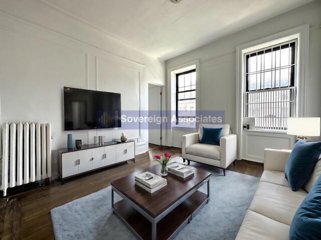 4-Bedroom at 186 Claremont Avenue