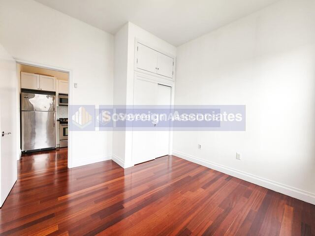 2-Bedroom at The Westbourne : 605 West 137th