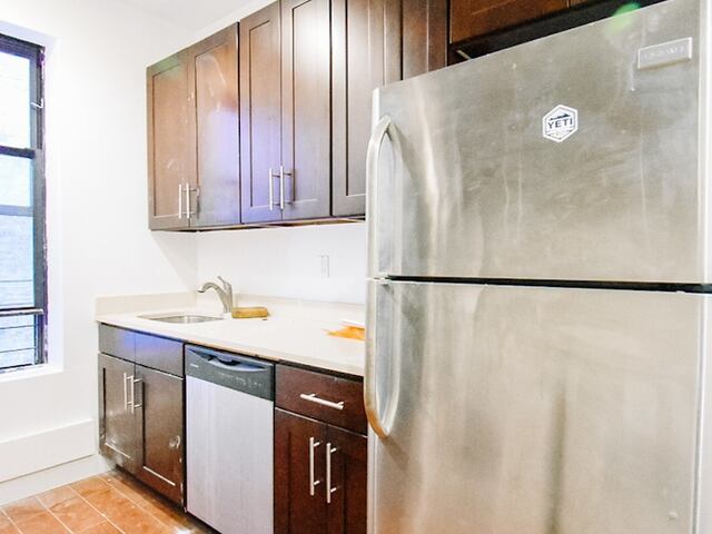 4-Bedroom at 186 Claremont Avenue