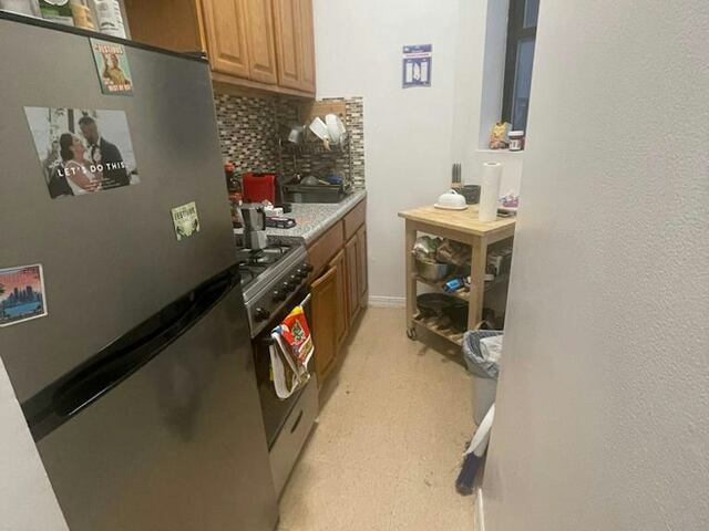Studio at 624 East 11th Street