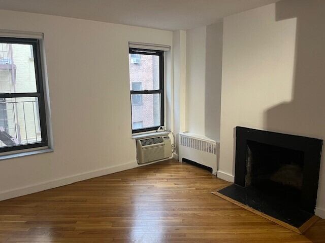Studio at Sullivan Mews: 113 Sullivan