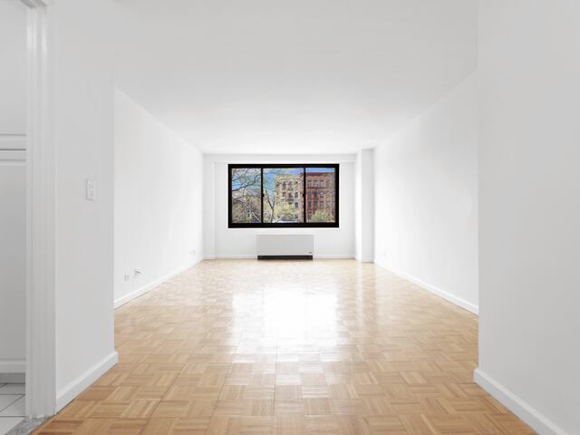 Studio at Lenox Terrace I: 10 West 135th