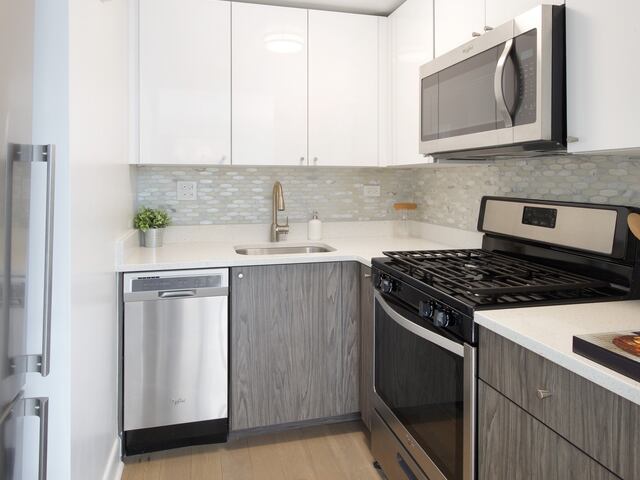 1-Bedroom at The Murray Hill Marquis