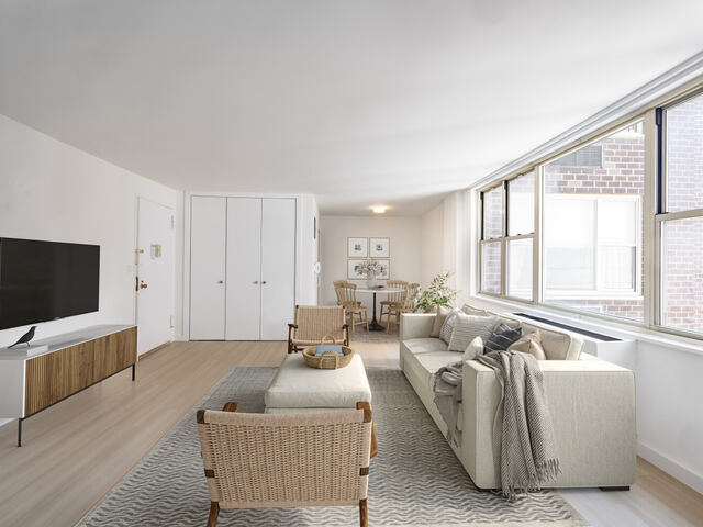 1-Bedroom at Murray Hill Manor