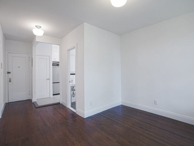 2-Bedroom at 240 West 4th Street