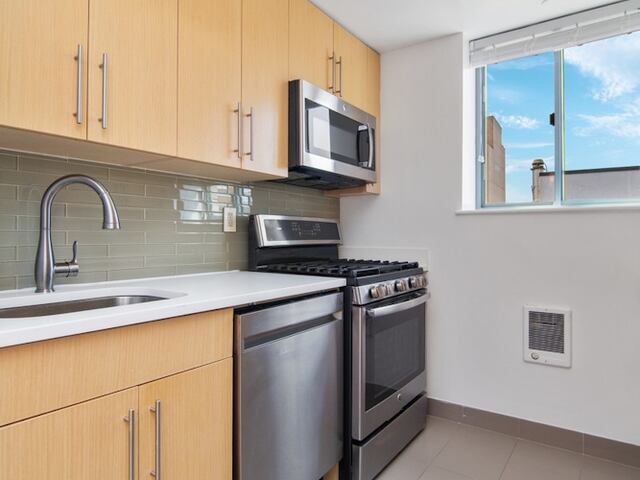 2-Bedroom at 100 Jane Street