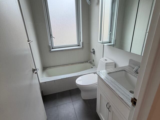 1-Bedroom at The Murray Hill
