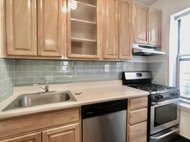 1-Bedroom at 175 Pinehurst Avenue