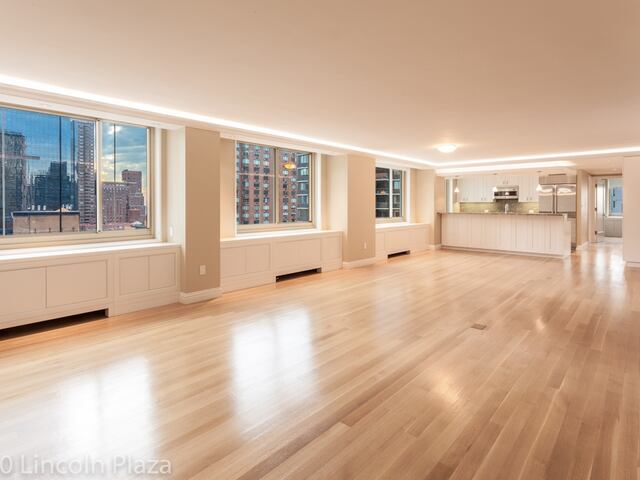 4-Bedroom at 30 Lincoln Plaza