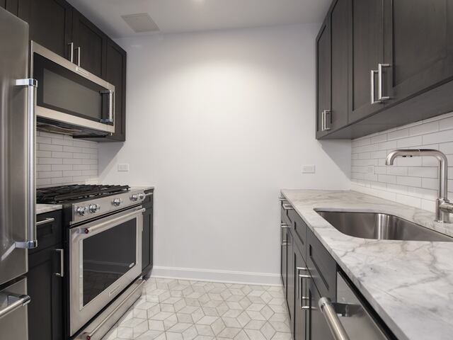 Studio at 21 West End Avenue