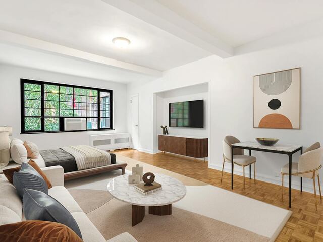 Studio at The Beaux Arts: 307 East 44th