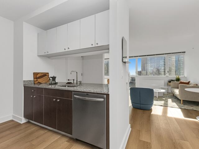 1-Bedroom at Linc LIC