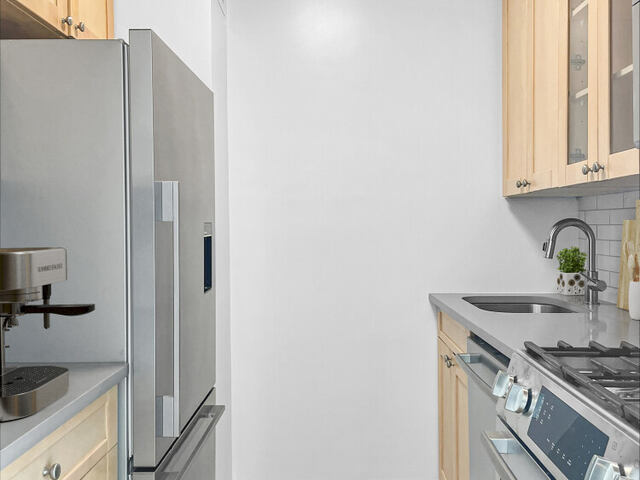 1-Bedroom at Murray Hill Manor