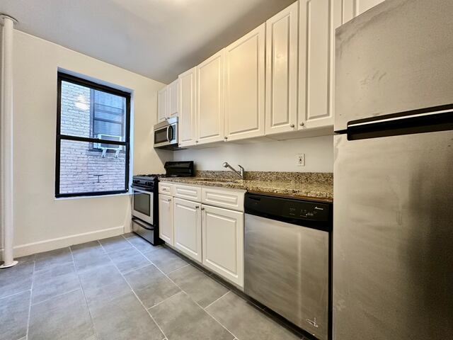 1-Bedroom at 44 Bennett Avenue