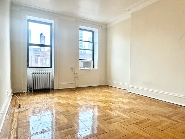 Studio at 1585 First Avenue