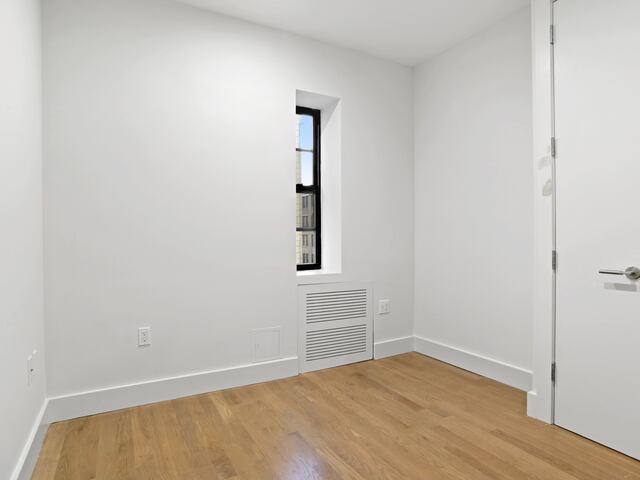 2-Bedroom at 121 Madison Avenue