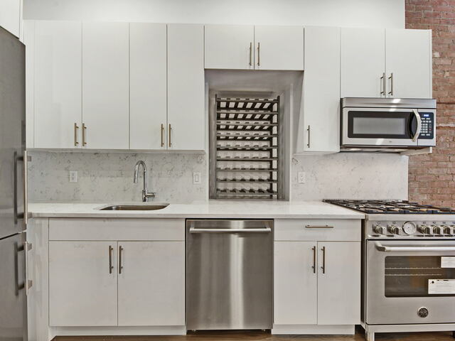 2-Bedroom at 121 Madison Avenue