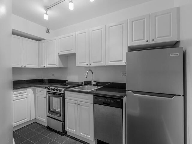 2-Bedroom at 24 Fifth Avenue